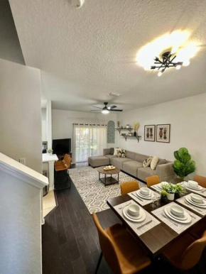 Newly Renovated Townhouse!